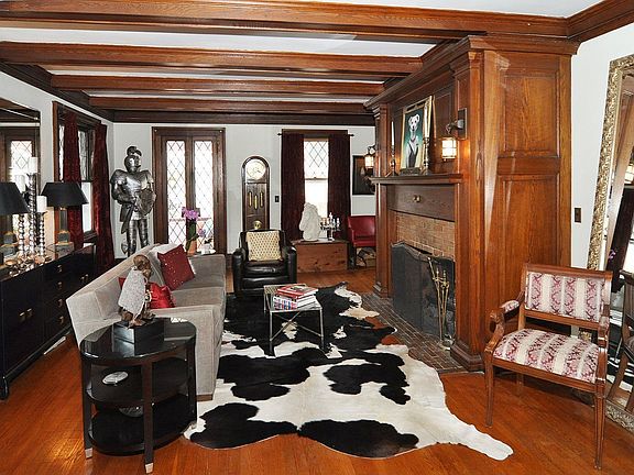 3rd image of 272 Claremont Ave