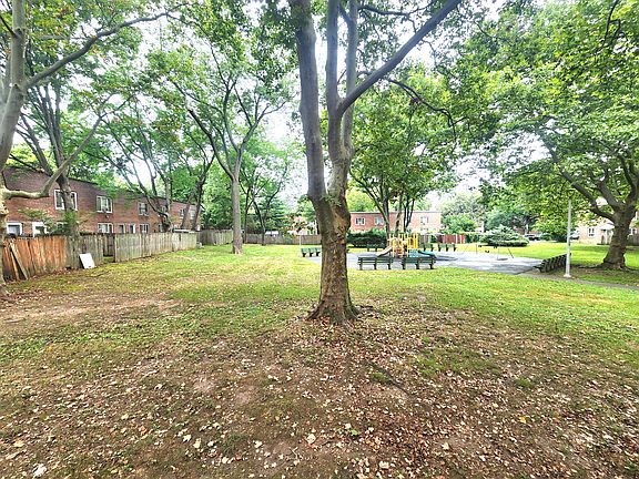 4th image of 193-15 69th Ave #1A2