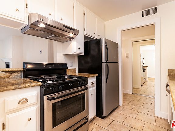 5th image of 4524 Tujunga Ave APT 4