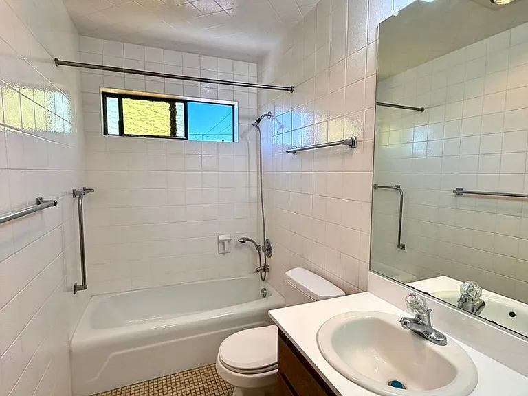 25 W Pedregosa St — Photo 14
