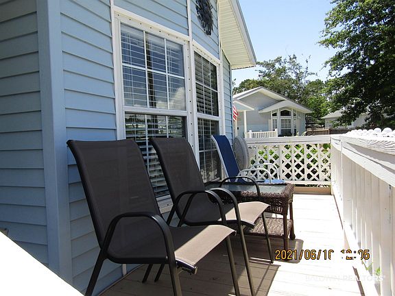 3rd image of 551 Escambia Loop