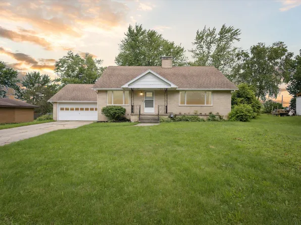 205 N Reinberg Ave, Scottville, MI 49454