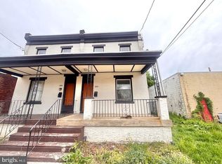 304 S 3rd St, Darby, PA 19023