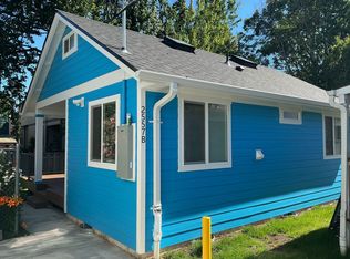 2557 N Arlington Pl #B, Portland, OR 97217