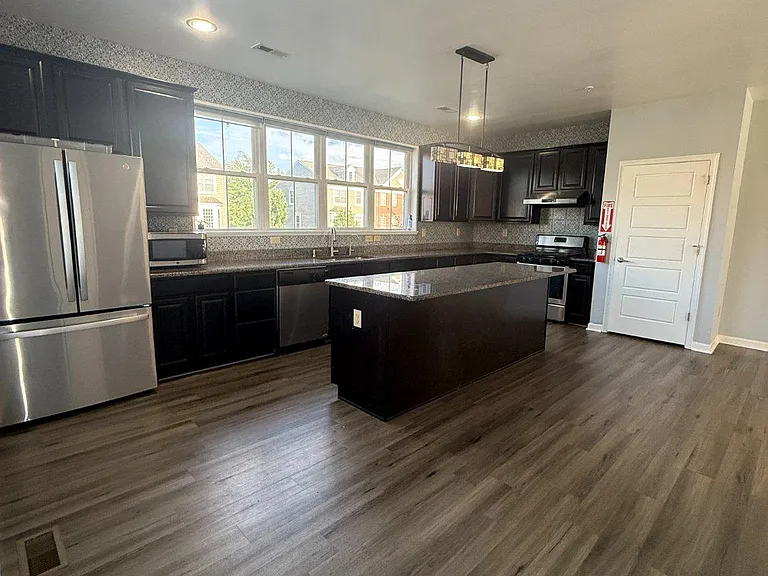 211 Saddlebrook Dr — Photo 14