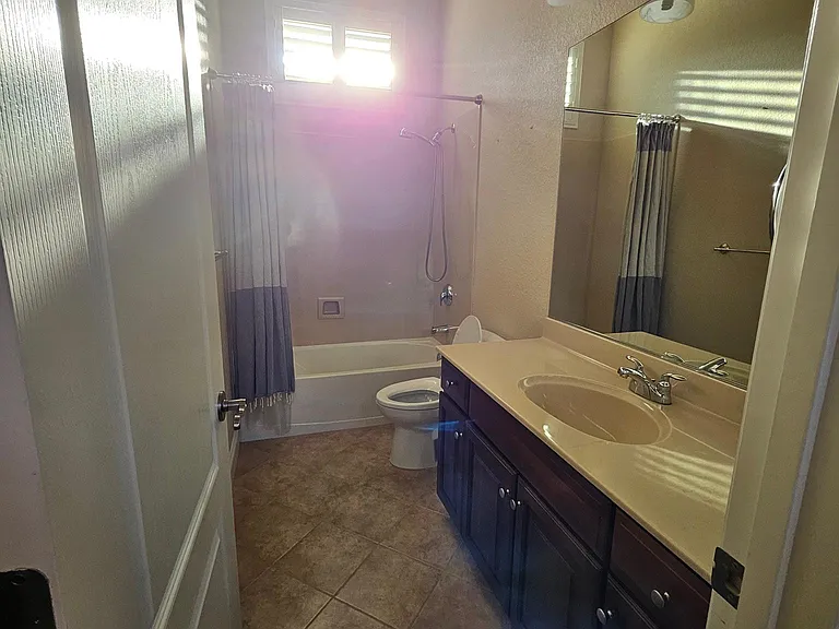 2046 Stockman Cir — Photo 4