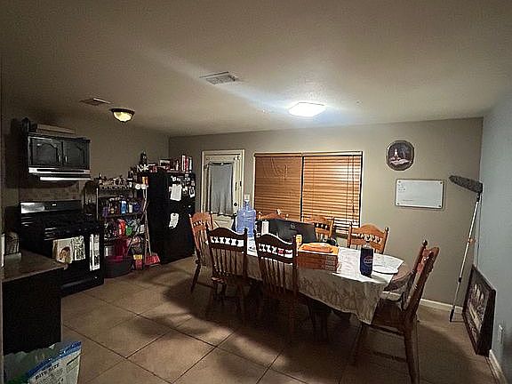 5th image of 135 Leece Dr