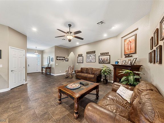 5th image of 8045 Battista Ln