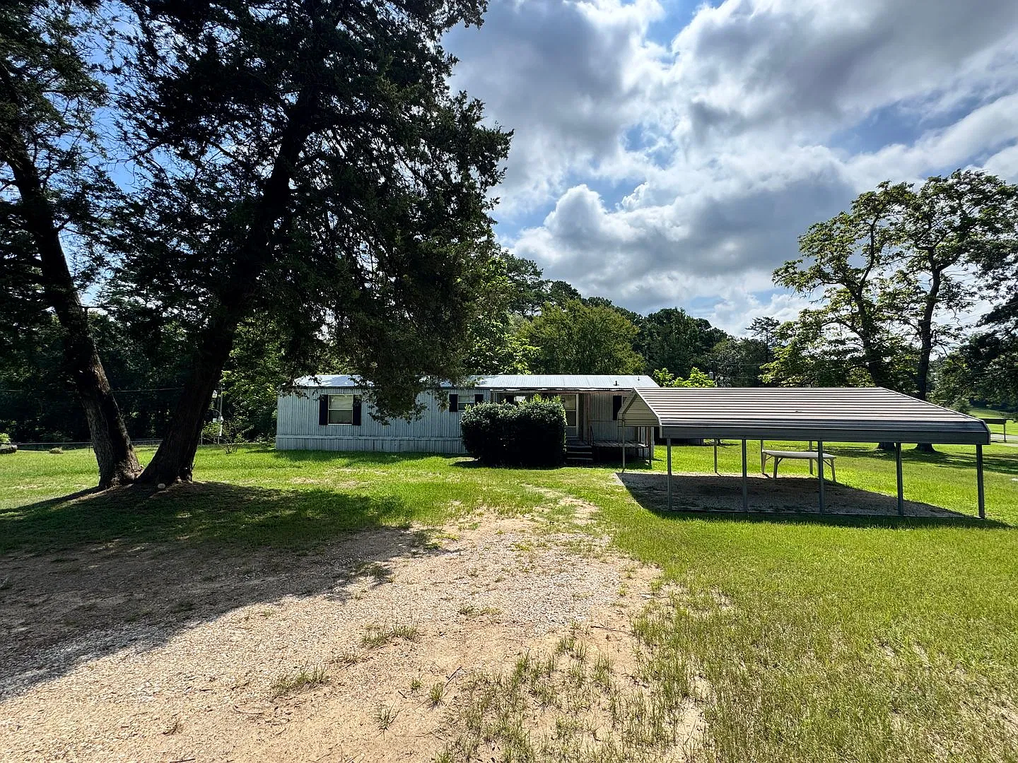 12169 CR 289 — Photo 1