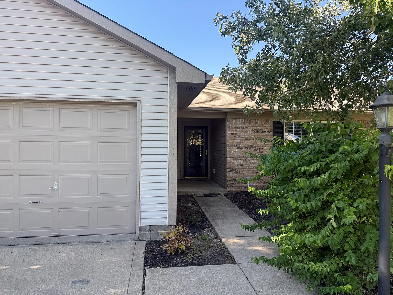 17718 Gasparilla Ct — Photo 1