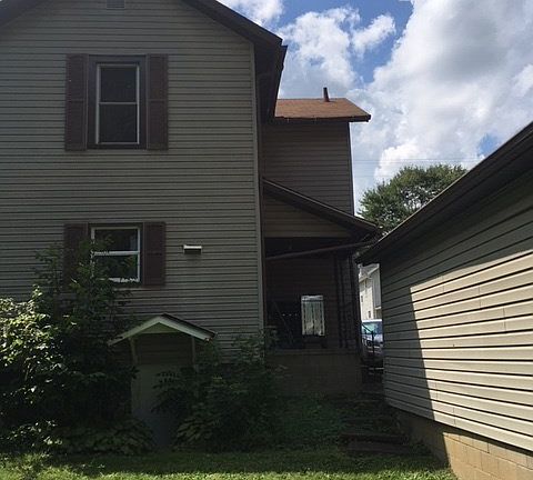 5th image of 338 Mohican Ave