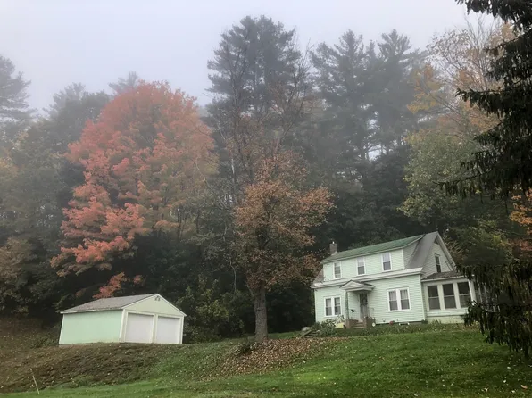 39 Garland Row, Hartford, VT 05001