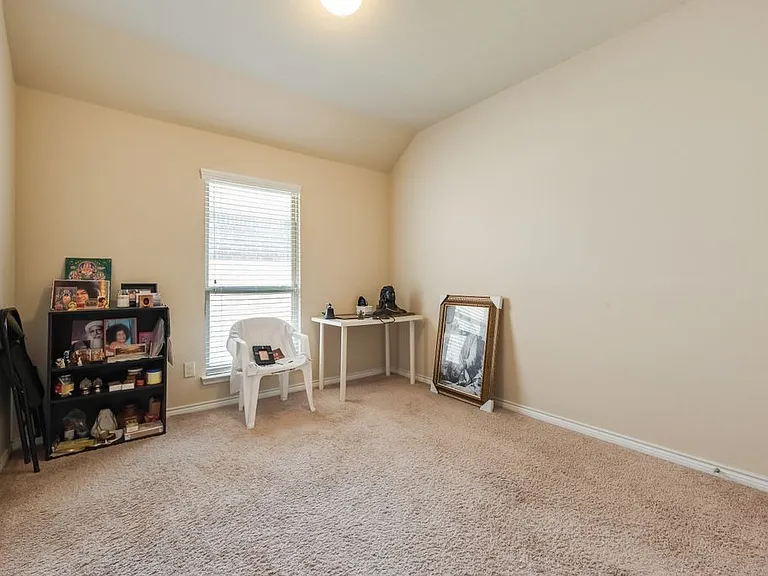 2605 Idlewood Dr — Photo 13