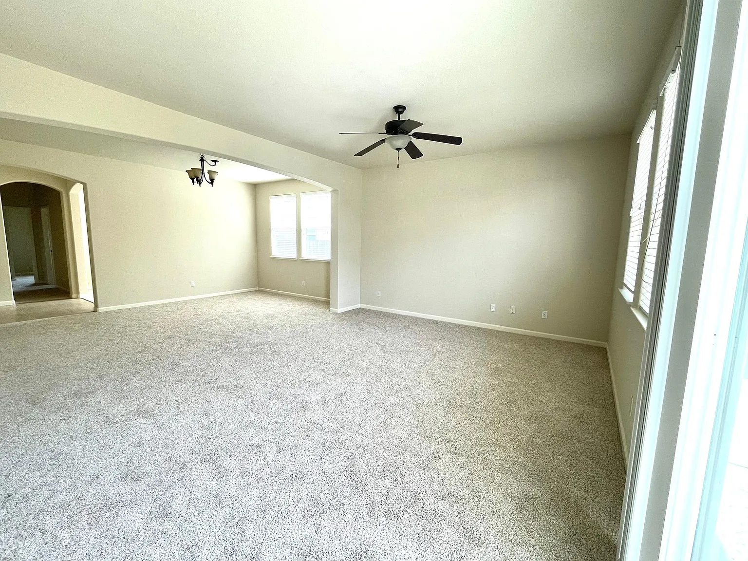 5402 Mossy Stone Way — Photo 4
