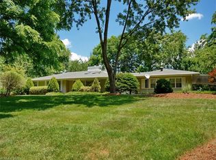 302 White Pine Dr, Asheville, NC 28805
