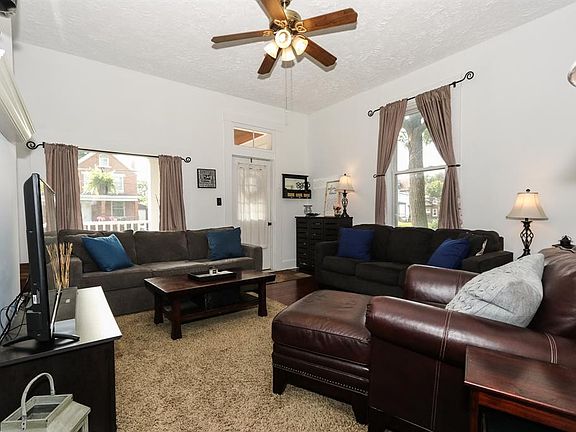 4th image of 4247 Franklin Ave