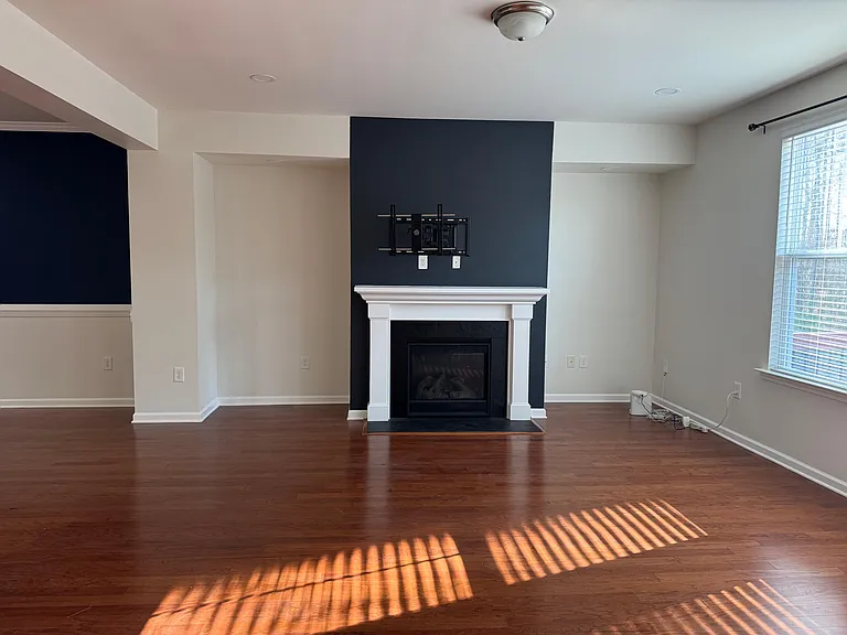 723 Edgewater Ridge Ct — Photo 8