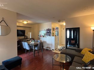 265 Enfield Pl #2107, Mississauga, ON L5B 3Y7