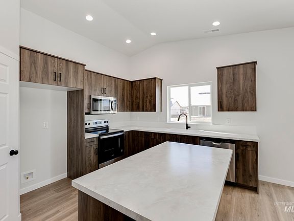 4th image of 7249 E Shields Dr