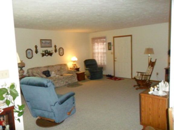 3rd image of 57 Buckeye Dr