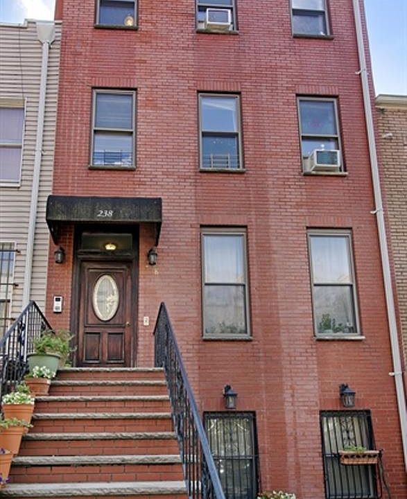 1st image of 238 10th St APT 1