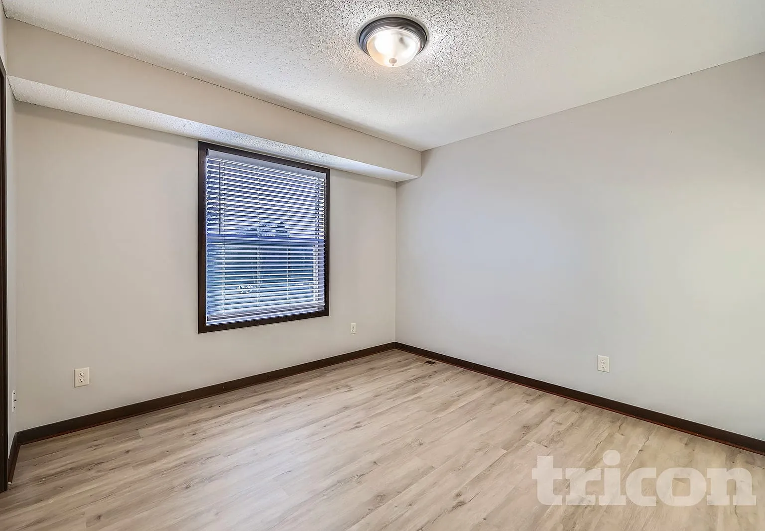 1074 Landings Lane Watertown MN — Photo 4