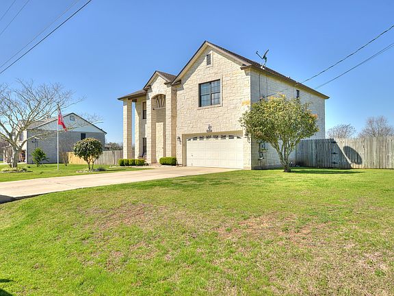 3rd image of 847 Bella Vista Cir