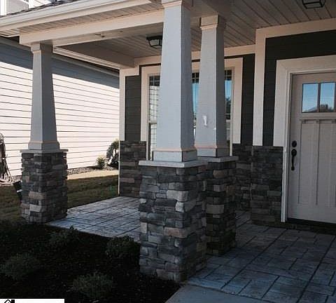 2nd image of 203 Henrydale Dr Lot 2