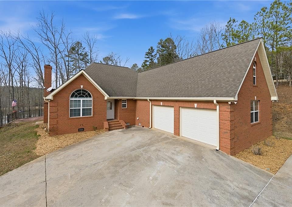 1st image of 75 Weaver Rd