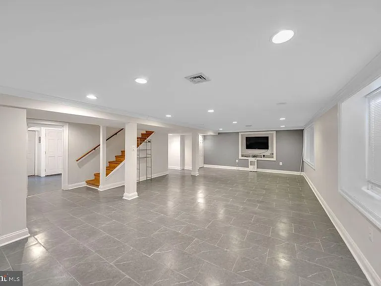 5306 Bradley Blvd — Photo 39