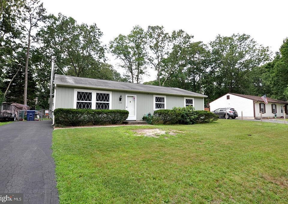 1st image of 139 Curtain Ave