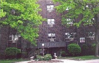 1st image of 4600 N Cumberland Ave Unit 106