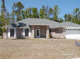 5935 Chi Chi Cir, Milton, FL 32570