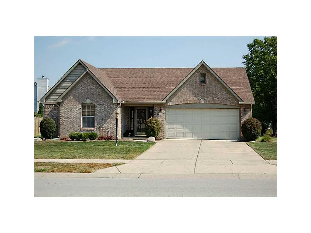 1214 New Amsterdam Dr photo 1
