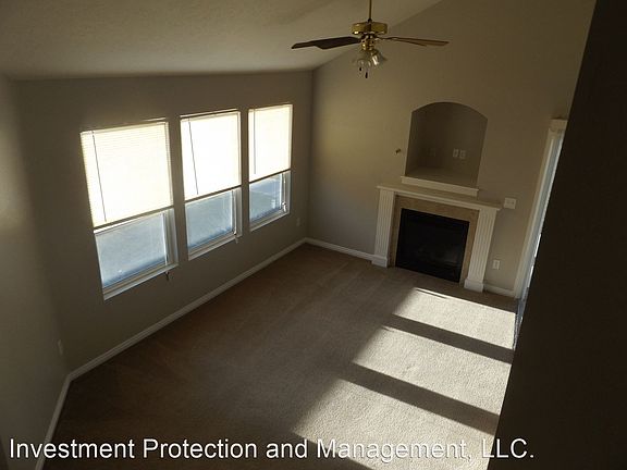 4th image of 16732 N Pamelas Ct APT 101