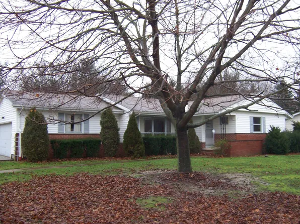 25409 Briarwood Ln, Columbia Station, OH 44028