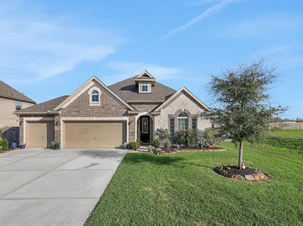 11706 Champions Gate Dr, Mont Belvieu, TX 77535