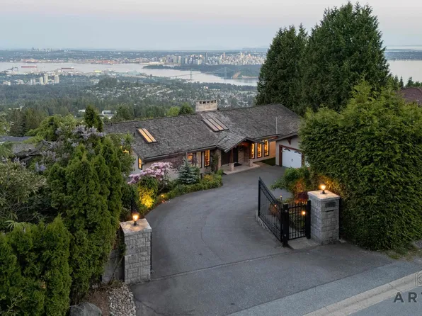 1521 Chartwell Dr, West Vancouver, BC V7S 2R9