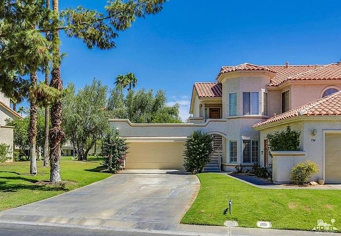 1st image of 724 Vista Lago Dr N