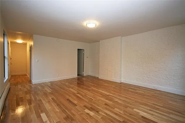 Rented by R New York | media 34