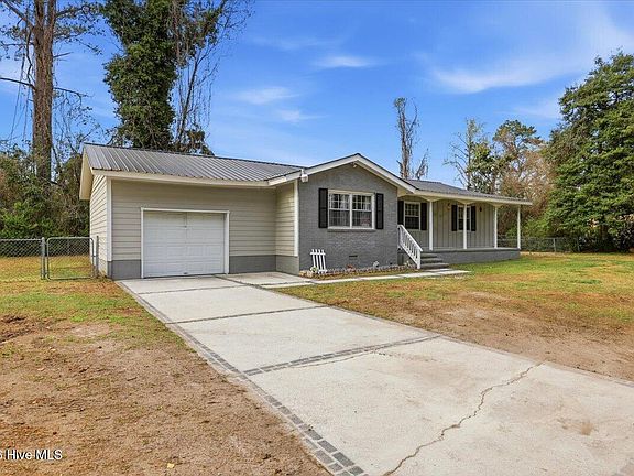 2nd image of 311 Meadow Road