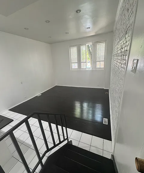 1459 W Lexington St #1W — Photo 3