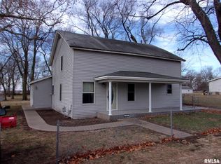 208 N 7th St, Kilbourne, IL 62655