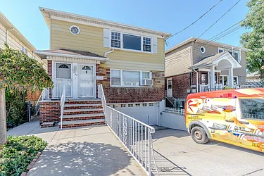 15-62 Murray Street, #2