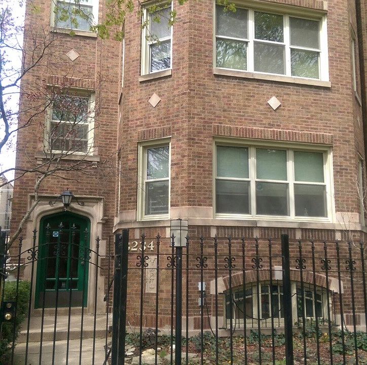 1st image of 8234 S Ingleside Ave