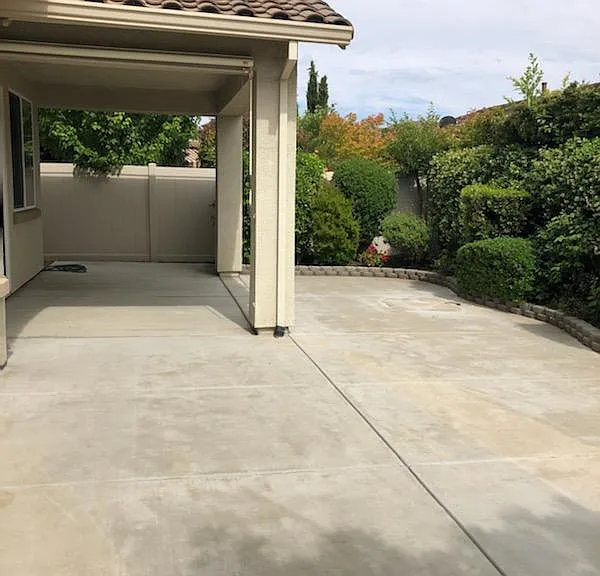 1424 Carriage House St — Photo 14