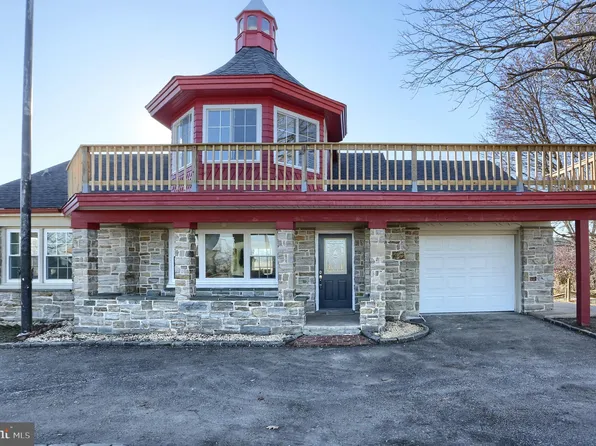 562 Georgetown Rd, Ronks, PA 17572