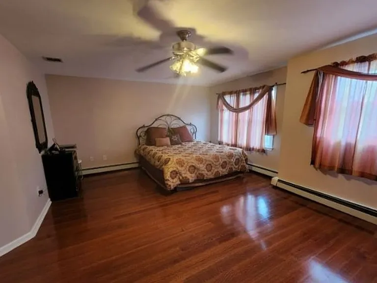 23 Janelle Blvd — Photo 2