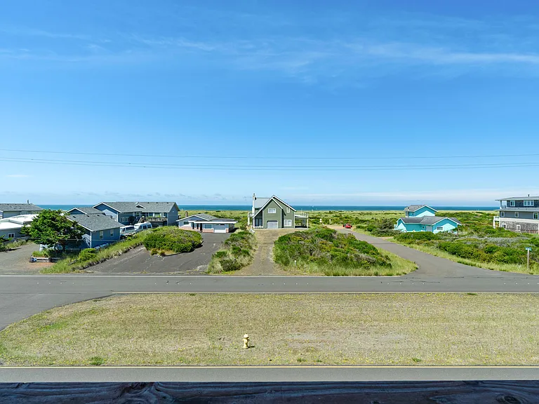 1140 Ocean Shores Blvd SW — Photo 31