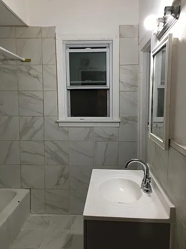 164 Clark St #2 Photo 1